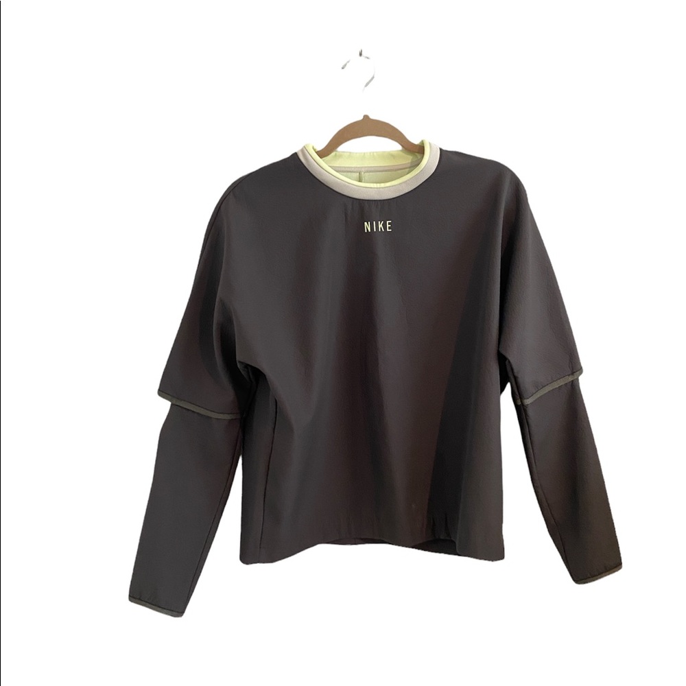 Nike Green Pullover Jacket Shirt With Open Elbow